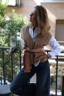 <p>One piece. Endless styling.</p>